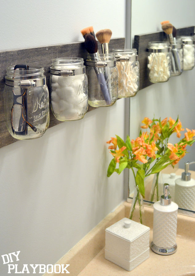 Mason-jar-bathroom-organizer