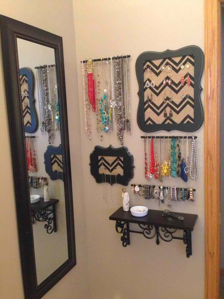 jewelry-wall-organization