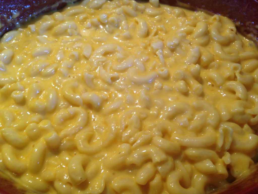 Slow-Cooker-Easy-Creamy-Mac-and-Cheese
