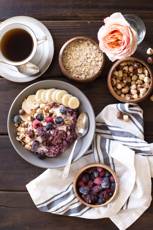 Triple-Berry-Oatmeal-Breakfast-Bowl
