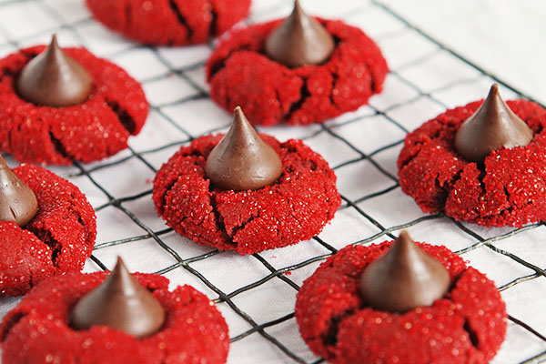 valentines-red-velvet-cookies