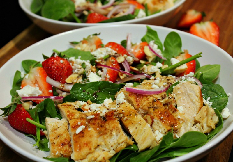 Healthy Strawberry Chicken Salad - Forks 'n' Flip Flops