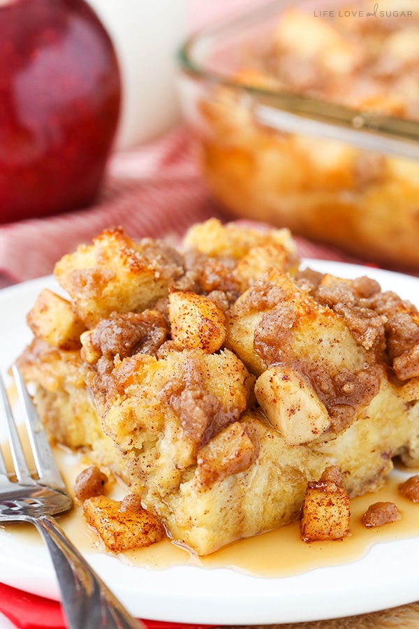 Overnight-Cinnamon-Apple-French-Toast-Casserole