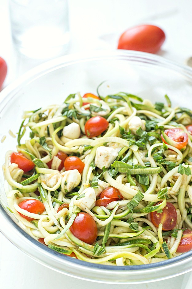 Caprese-Zucchini-Summer-Pasta-Salad