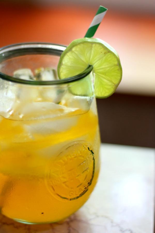 low-carb-caribbean-rum-punch