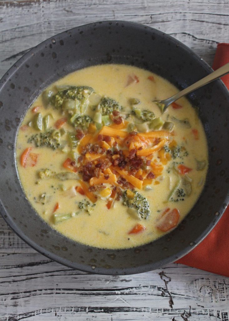 Easy-Broccoli-Cheddar-Soup